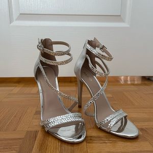ALDO 6 INCH SANDAL HEELS perfect for prom or graduation !!!!!